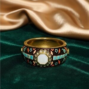 Elegant Gold and Black Enamel Bracelet